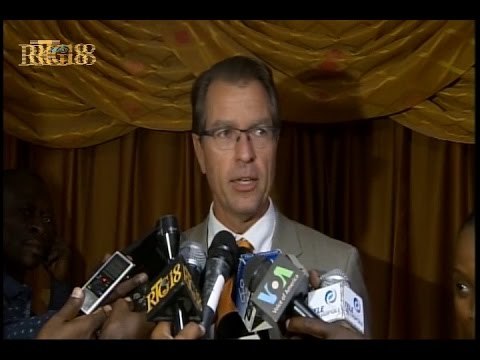 L' Ambassadeur d'Allemagne en Haïti, Manfred Auster a effectué une visite au parlement haïtien.