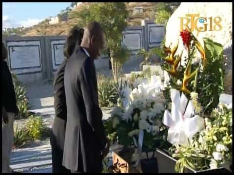 Le Président élu de la République, Jovenel Moïse a déposé une gerbe de fleurs en mémoire