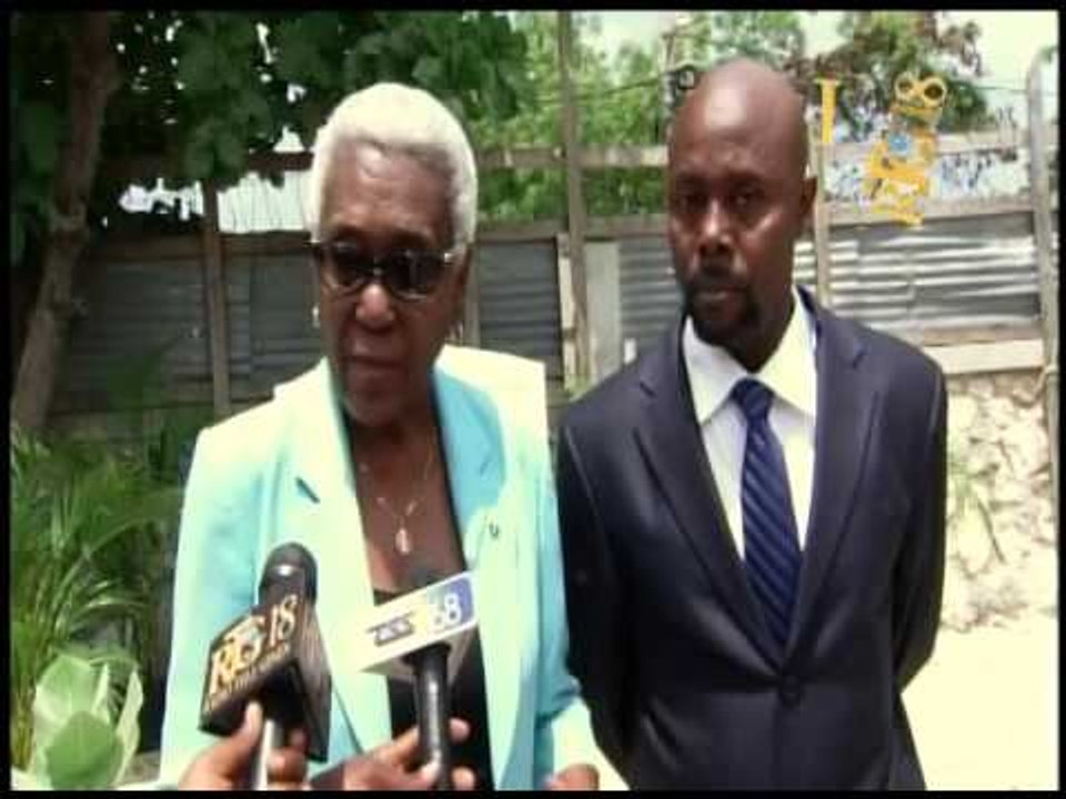 Haïti.- Signature d'un accord entre International Child Care et l'artiste Jean-Jean Roosvelt