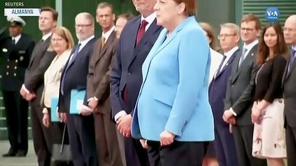 Merkel Yeniden Titreme Nöbeti Geçirdi