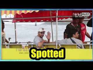 B-Town actor Sidharth Malhotra enjoys a boat ride