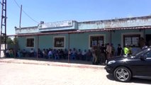Vali Demir, PKK'lı teröristlerce katledilen çoban Çevik'in yakınlarını ziyaret etti