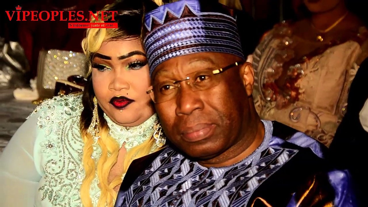 LI MO KHEWONEE CICES AK MOMO DIENG TOUT  CE QUE  VOUS  AVEZ RATE