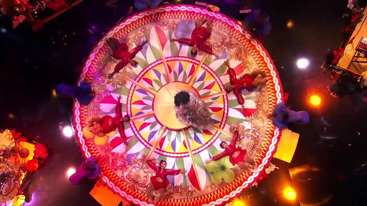 Cardi_B__Bad_Bunny_&_J_Balvin_-_I_Like_It_[2018_American_Music_Awards]