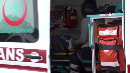 Tırın altına giren motosiklet metrelerce sürüklendi: 1 yaralı