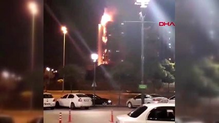 ANKARA'DA ÇOK KATLI BİR BİNAYI ALEVLER SARDI