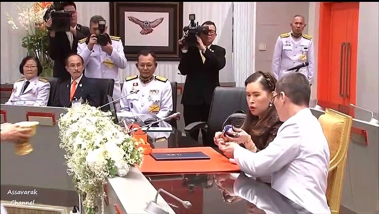 พสกนิกรต่างปลื้มปิติ สมเด็จเจ้าฟ้าฯ กรมพระศรีสว่างควัฒนฯ ทรงมีพระอาการดีขึ้นจากพระอาการประชวร ทรงพระพักต์สดใสมาก ทรงพระเจริญ