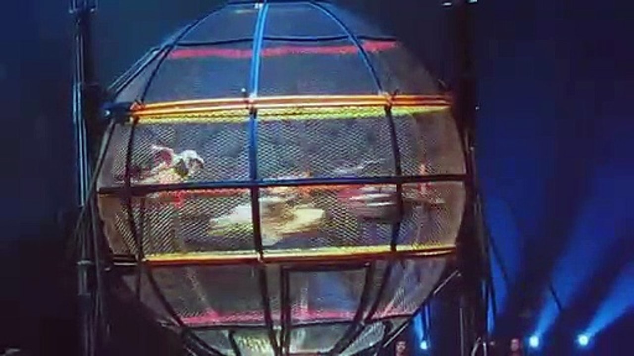 GLOBO DA MORTE Circo