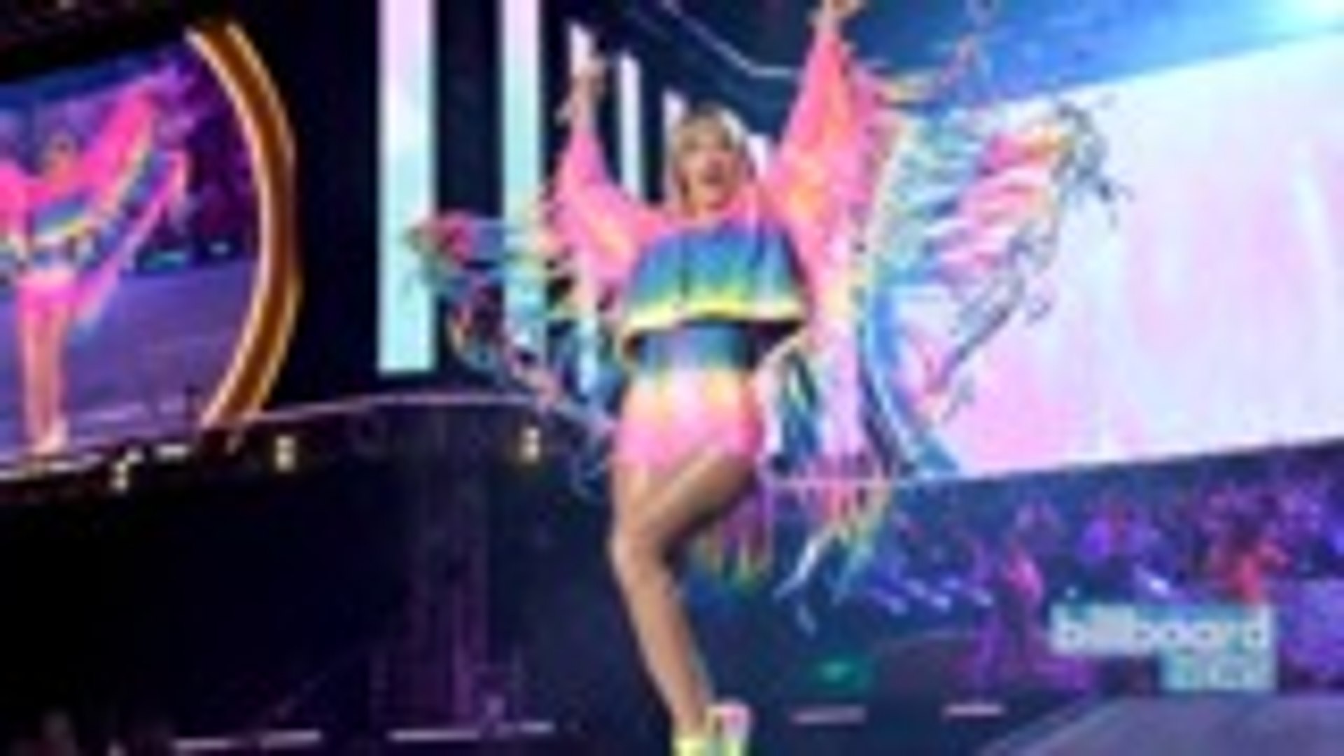 ⁣Taylor Swift Is the Highest-Paid Celebrity on Forbes Celebrity 100 List in 2019 | Billboard News