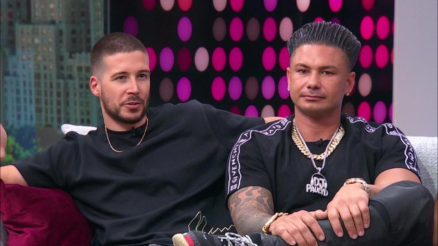 AGT's Julianne Hough Gives Golden Buzzer to 12-Year-Old Aspiring Broadway Singer: 'Goosebumps'