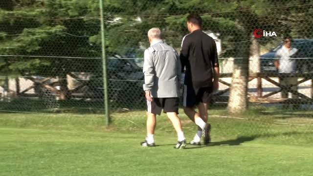 (Özel haber) Rıza Çalımbay: Benim için iki önemli kulüp var. Biri Sivasspor, ikincisi Beşiktaş