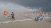 Unwetter mit Hagel und Sturmböen fegt über die italienischen Adriaküste