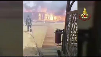 Catania - Incendio vegetazione località Playa 1 (10.07.19)