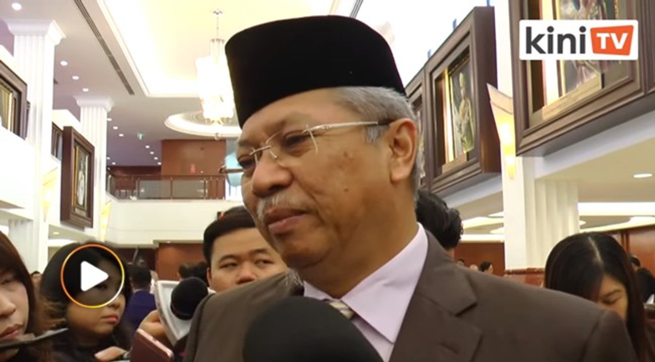 Lim Kit Siang tetap penasihat DAP, walau kalah. Kenapa tidak Najib?