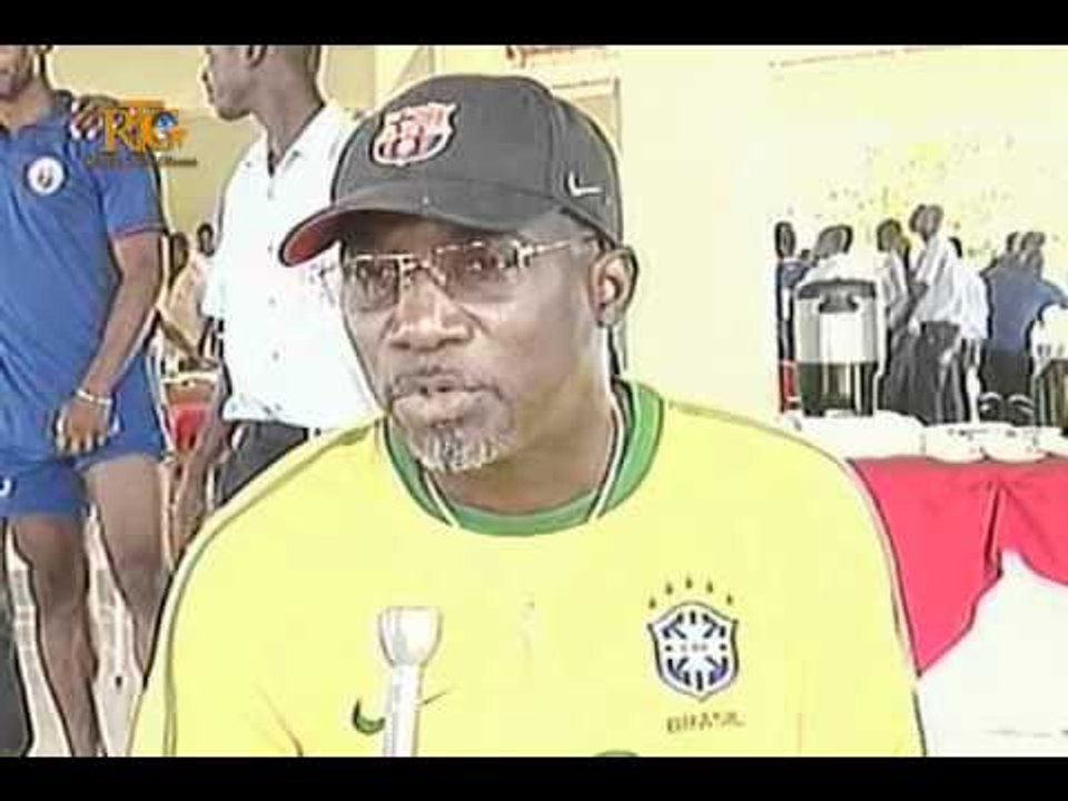 vestiaires des stades  sport natif natal radio tele ginen