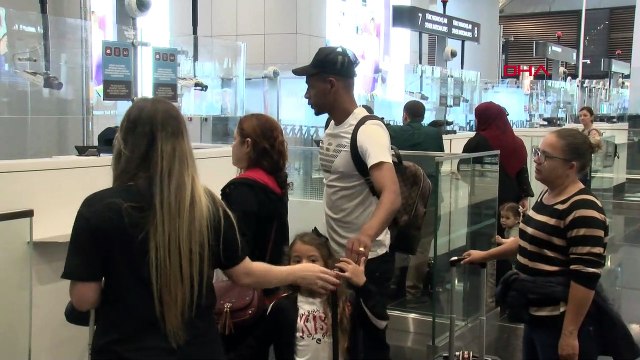 Fernando, ailesiyle birlikte Türkiye’den ayrıldı