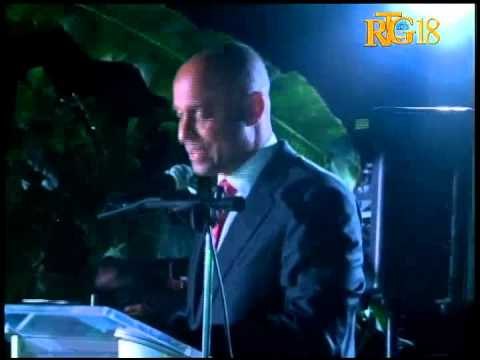 Premye minis deziye a Laurent Lamothe te òganize yon kòktèl pou laprès.