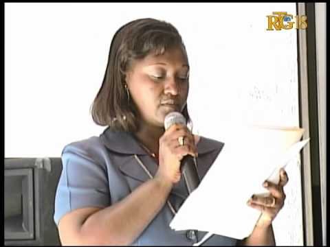 Seremoni pou remèt sètifika bay 25 kad INFP ak sant piblik .