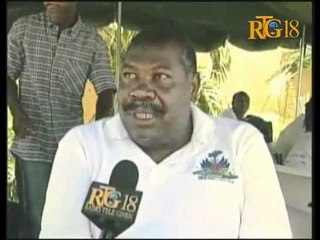 Ekspozisyon plizyè pwodwi timoun nan òfelina yo.