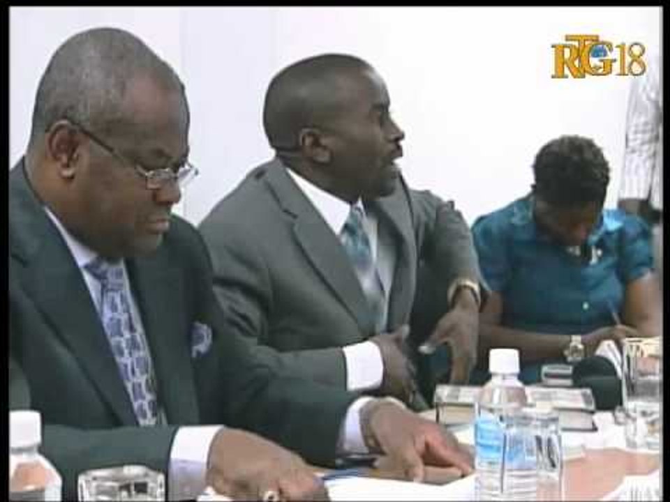 Rankont yon gwoup Depite ak Minis Jistis la akonpaye komisè Gouvènman an sou ensidan ki te pase.