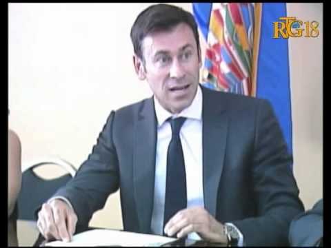 Seremoni siyati yon akò koperasyon ant OEA ak leta Ayisyen pou make zam kap sikile nan peyi a.