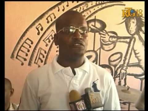 Fanmi lavalas deside mete kanpe tout baz li nan tout peyi a.