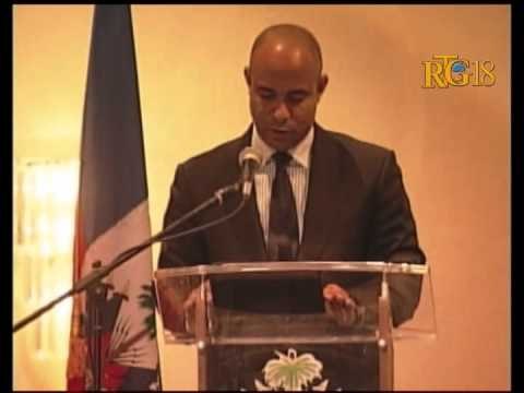 (2em Pati) Seremoni ouvèti yon pwogram fòmasyon sou pasasyon mache piblik.