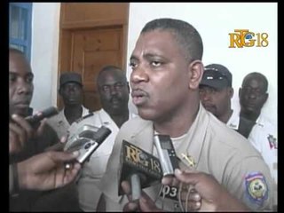 Direktè DDO a Michel-Ange Gédéon vizite komisarya Gran Ravin nan.