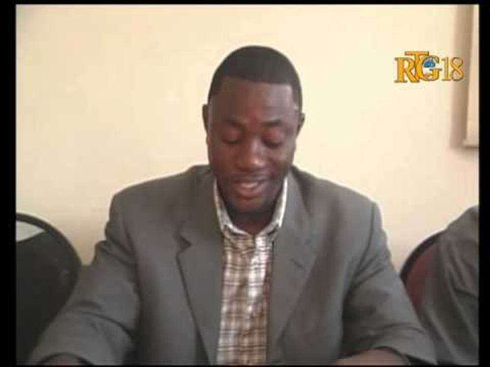 Biwo kolektivite teritoryal komin taba nan yon konferans pou laprès.