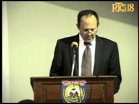 kolti yon seyans fòmasyon ministè jistis ak patnè entènasyonal.