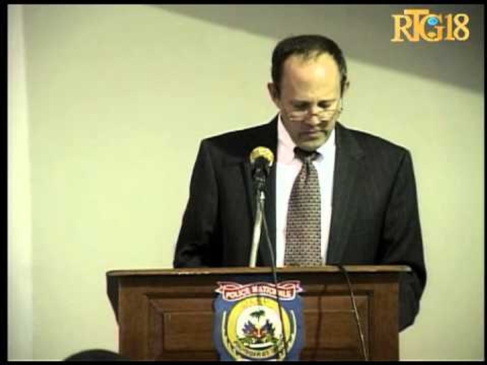 kolti yon seyans fòmasyon ministè jistis ak patnè entènasyonal.