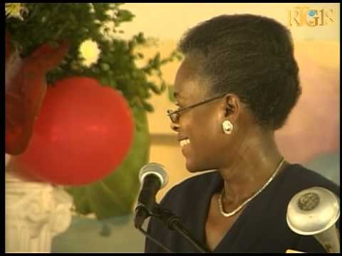 (MJSAC) ansanm ak direksyon jenès ak ensèsyon lekòl lespwa Michael Sylvestre gradye 34 etidyan na