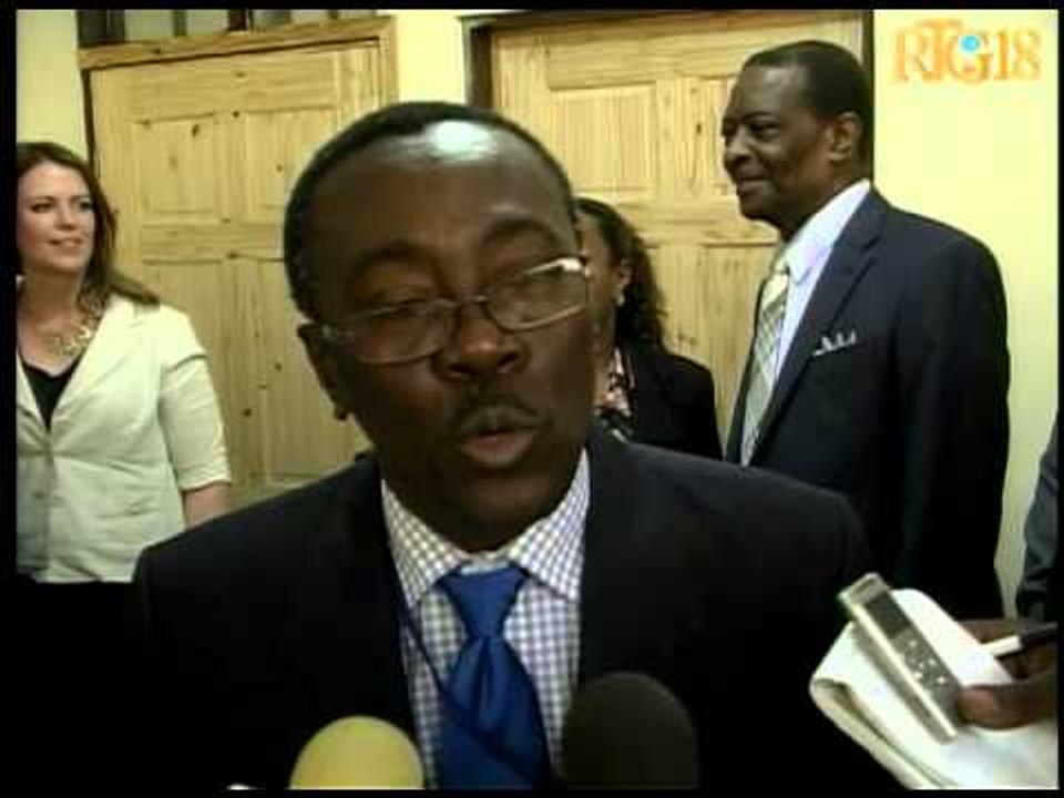 Leta Ayisyen bay aksè ak 2 sosyete etranje nan sektè min lan pou eksplwate nan nò peyi a.