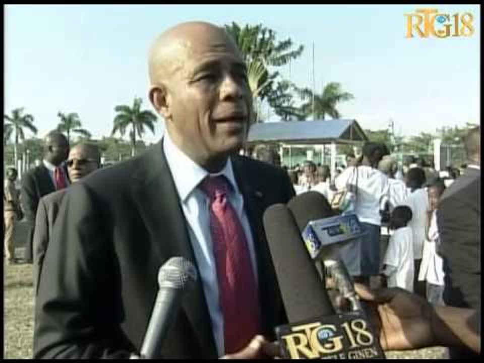 Distribisyon jwèt pou timoun nan Okasyon fèt nwèl la.