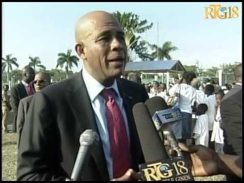 Distribisyon jwèt pou timoun nan Okasyon fèt nwèl la.