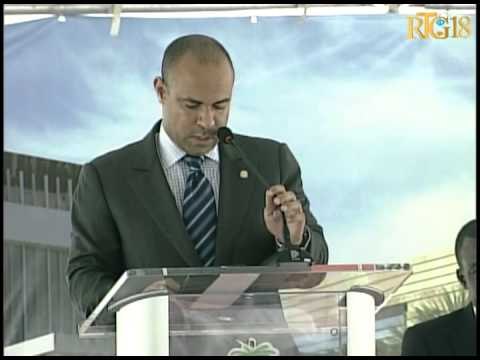 Seremoni poz premye pyè konstriksyon Palman Ayisyen an.