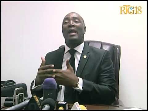 Prezidan chanm Depite a voye jete delè 24 trè Prezidan Sena a bay pou biwo a prezante manm yo.