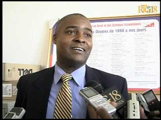 Prezantasyon rapò Kiskeya Bank mondyal reyalize an patenarya ak inivèsite leta Dayiti.