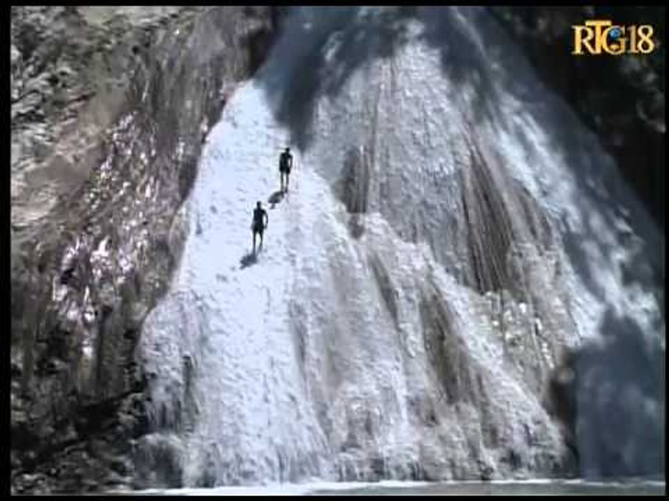 Nan okasyon fèt travay ak agrikilti a, Senatè Francisco Delacruz plantè 3 mil pyebwa nan komin Hinch