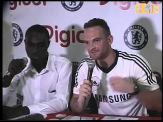 David Paul Monk-Officer de développement International du Chelsea Football Club Senior.