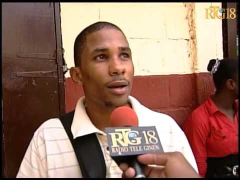 Plizyè elèv klas filo ki sot patisipe nan egzamen bakaloreya ap prepare yo