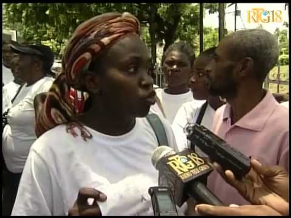 Majistra prensipal Petyonvil la anonse meri a pran dispozisyon deplase gwoup machann rad kap vann