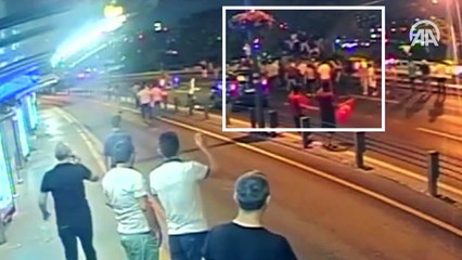 Yeni görüntüler: Halk darbecilerin tanklarına geçit vermedi