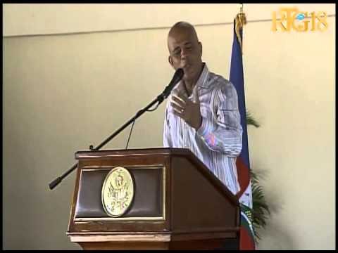 Seremoni pou remèt sètifika bay 600 jèn aprè 2 semèn fòmasyon yo te resevwa nan Ranch Kwadèboukè