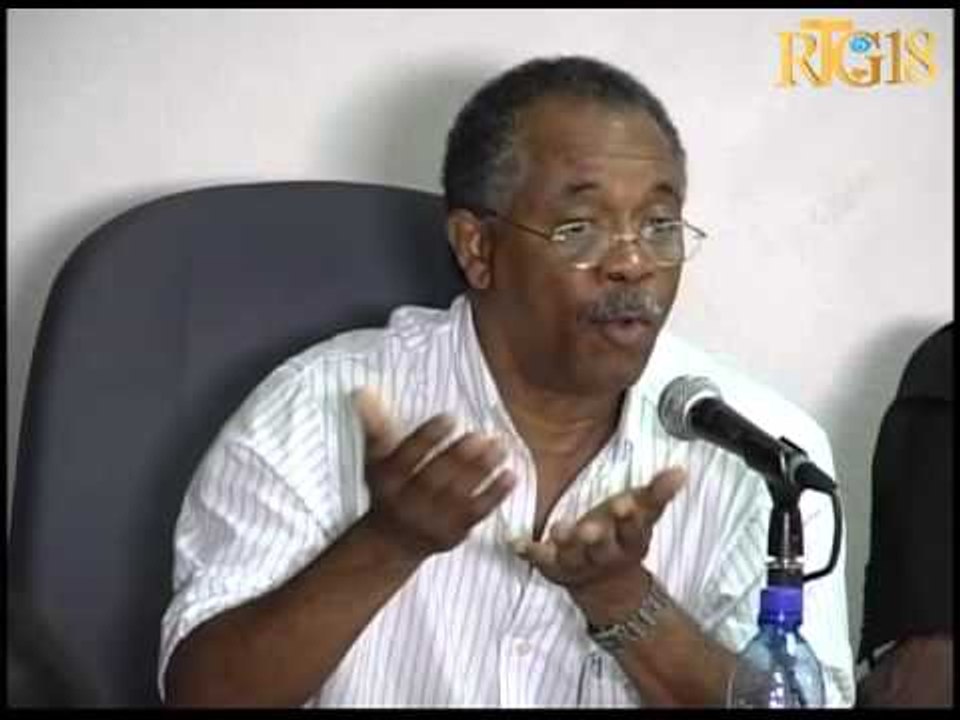 Responsab MUPANAH yo òganize yon konferans deba