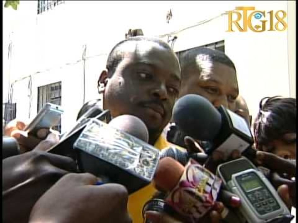 Konvokasyon Jounalis Radio Télé Ginen Dallas Exantus nan Pakè Pòtoprens swit ak plent fotograf Kanad