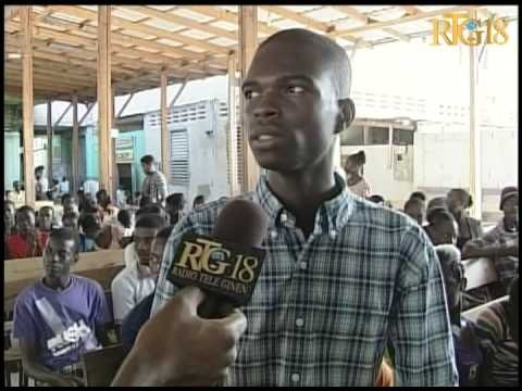 Volontarya pou devlopman Ayiti VDH an patenarya ak OIM òganize yon fowòm pou anviwon yon santèn jèn