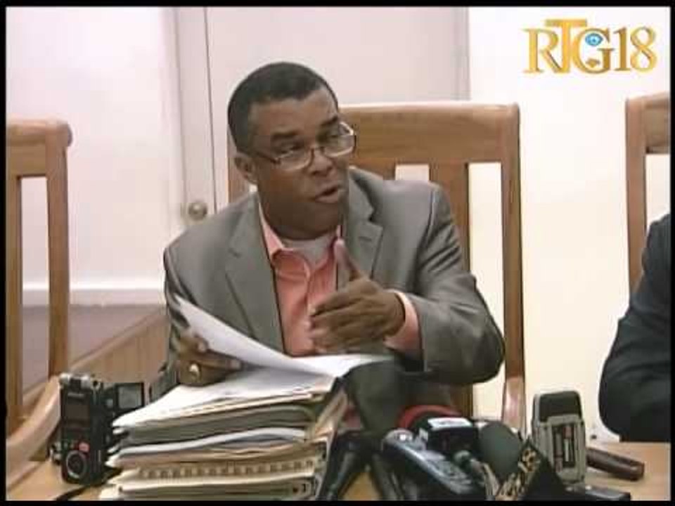 Komisyon afè spsyal la pa rive òganize seyans ki te prevwa ant Senatè yo, Ministè afè sosyal ak manm