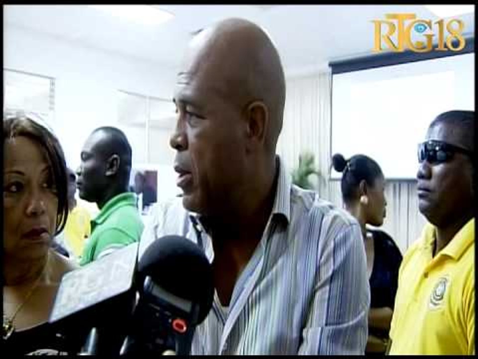 Vizit Prezidan Repiblik la Michel Joseph Martelly nan Bibliothèque Nationale swit ak yon ekspozisyon