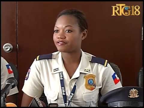 Prezantasyon yon gwoup 10 Polisye apre 10 mwa fòmasyon nan peyi Colombie gras ak finansman peyi Etaz